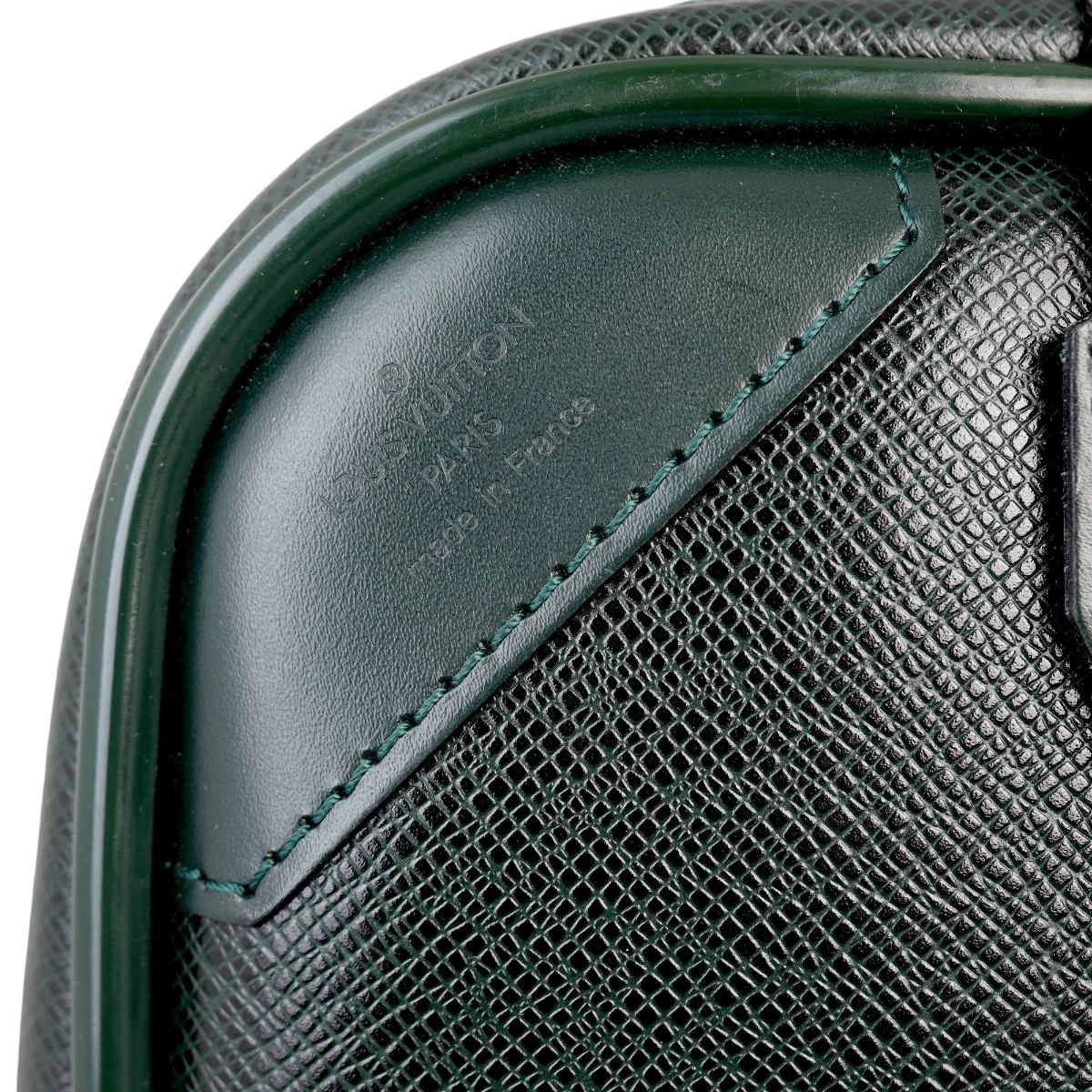 Louis Vuitton Satellite 53 Taiga - Image 9