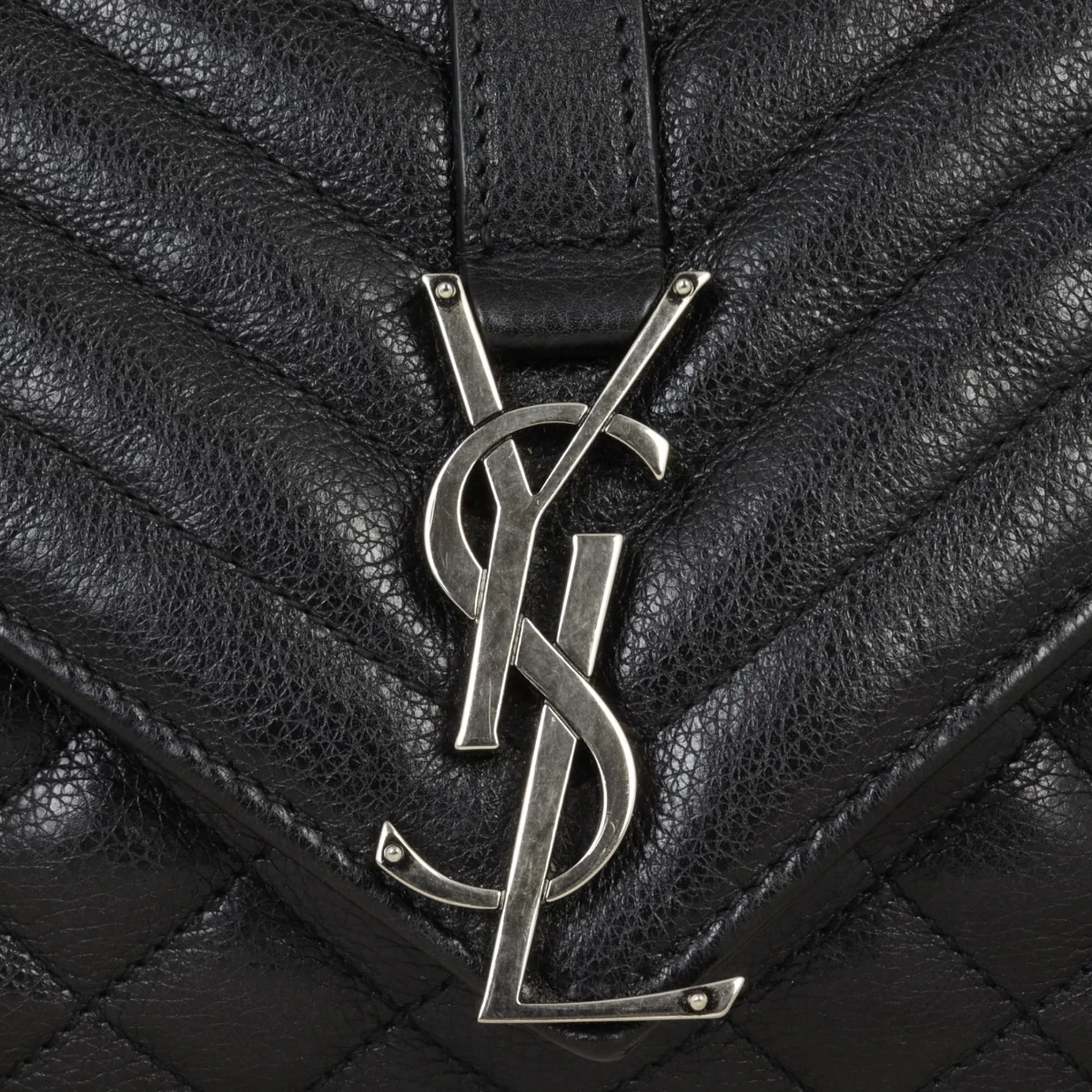 Saint Laurent Classic Medium Tri-Quilt Soft Envelope - Image 8