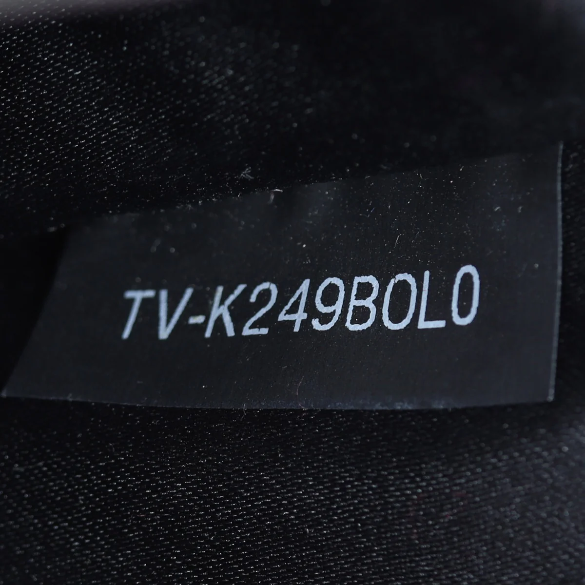 Valentino Rockstud Chain Pouch - Image 10