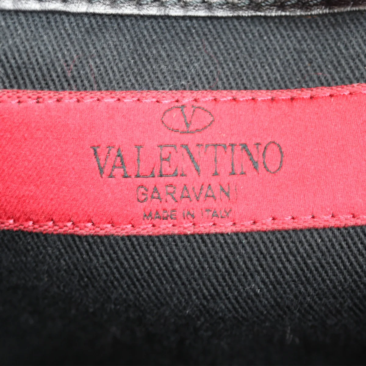 Valentino Rockstud Pagoda Tote - Image 9