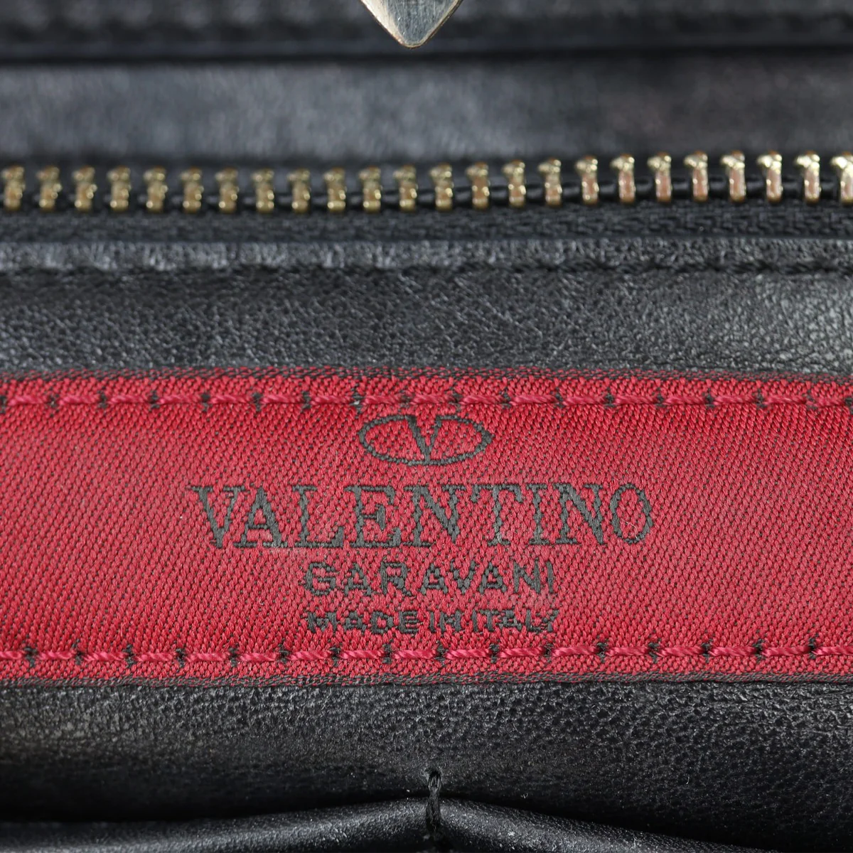 Valentino Rockstud Tote Medium - Image 12